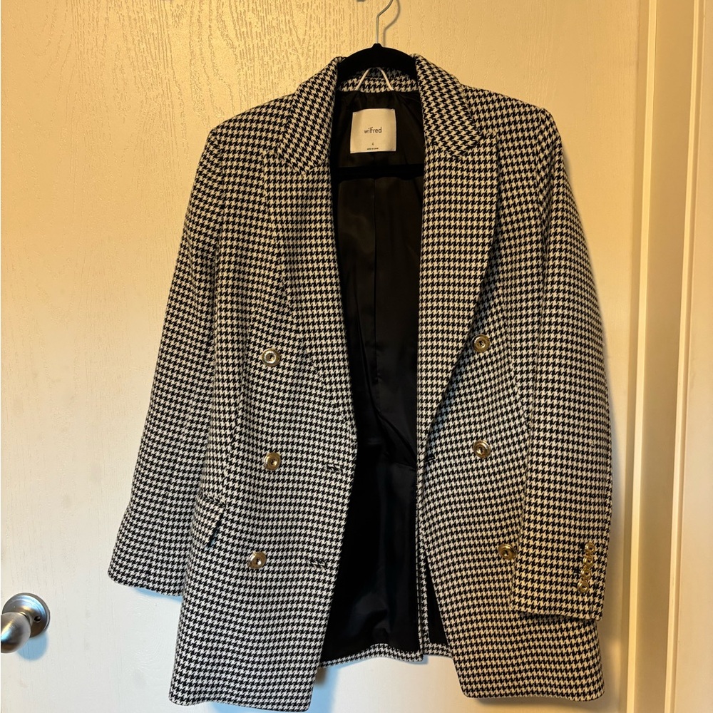Wilfred Black and White Houndstooth Blazer